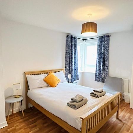 Modern Spacious Retreat Full Fibre Wi-Fi & Free Parking Эдинбург Экстерьер фото