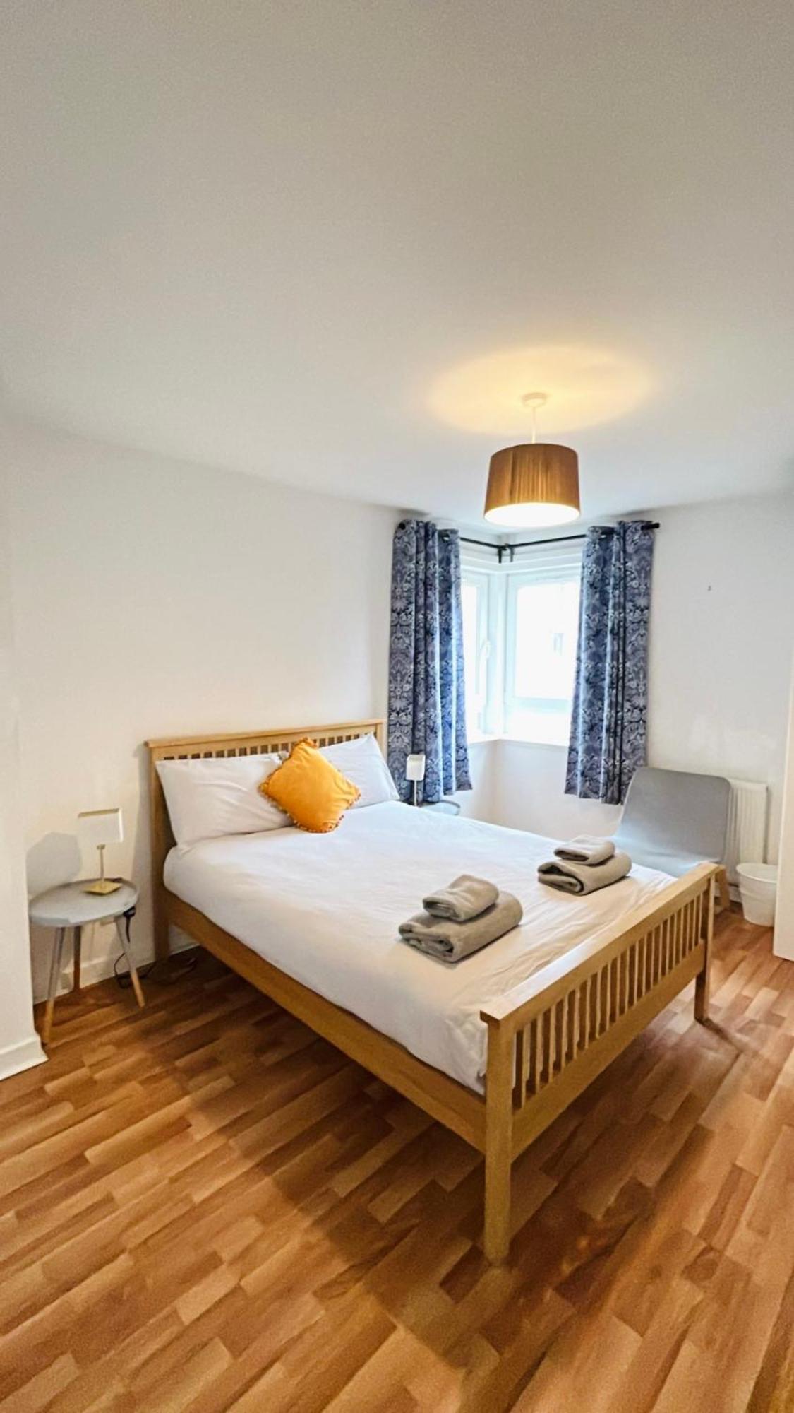 Modern Spacious Retreat Full Fibre Wi-Fi & Free Parking Эдинбург Экстерьер фото